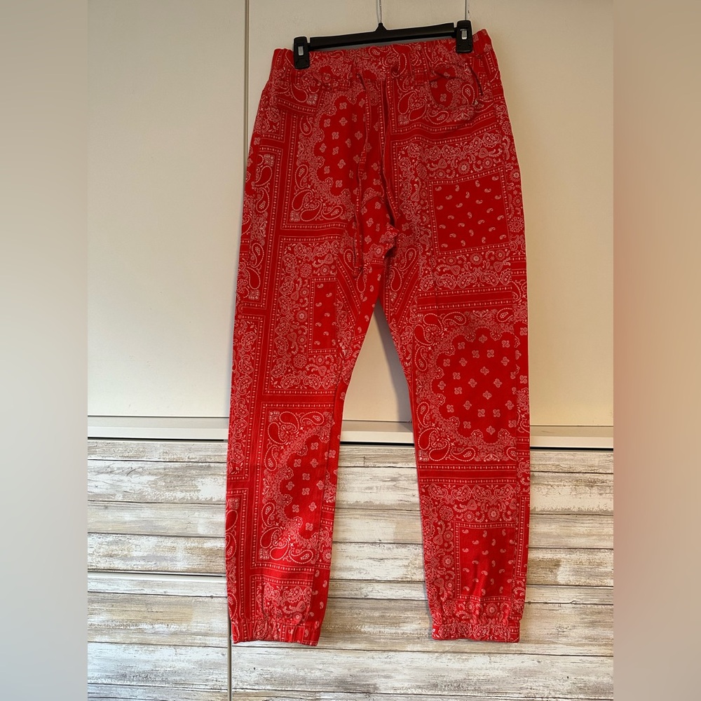 🔥 Victorious Los Angeles Red Bandana Paisley Jogger Pants Men’s Small